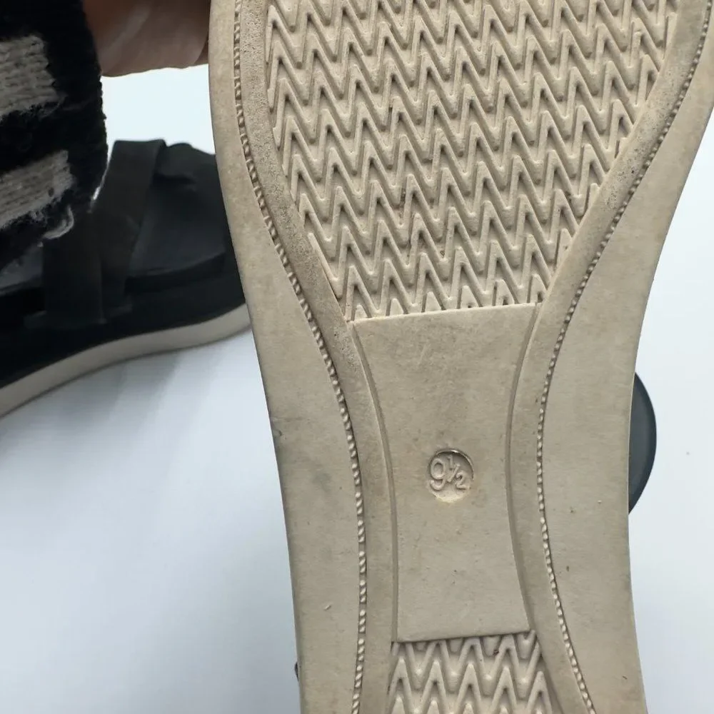 Eileen Fisher Suede Boost Wedge Sandal with crisscross strap, Back zip. Size 9.5
